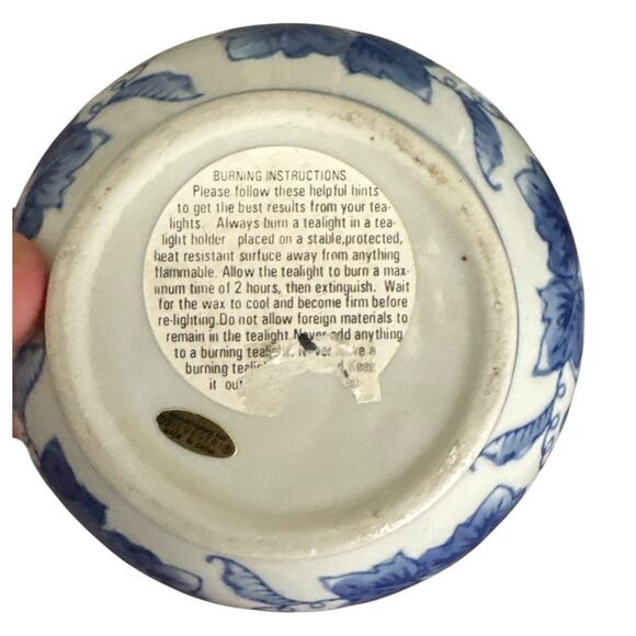 Hand Crafted for Silvestri Porcelain Tealight Candle Holder Potpourri Jar - Picture 8 of 9